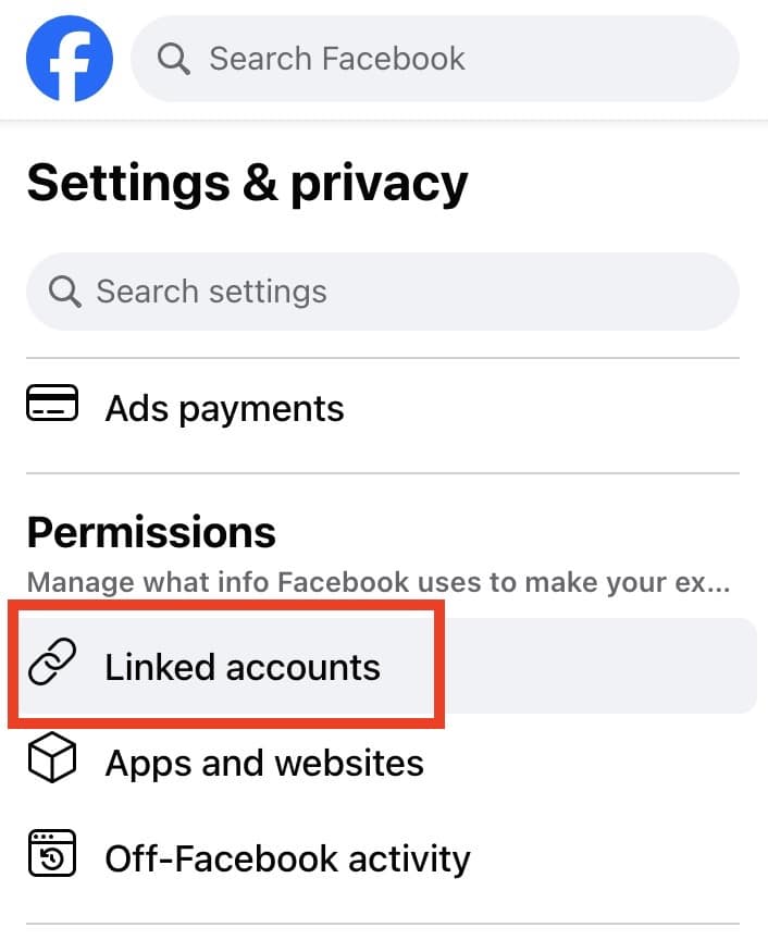 Facebook Settings and privacy menu with Linked accounts highlighted